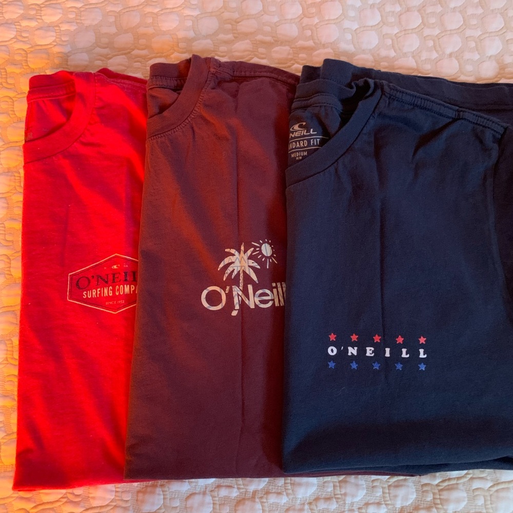 3 O’neill T-shirts size M